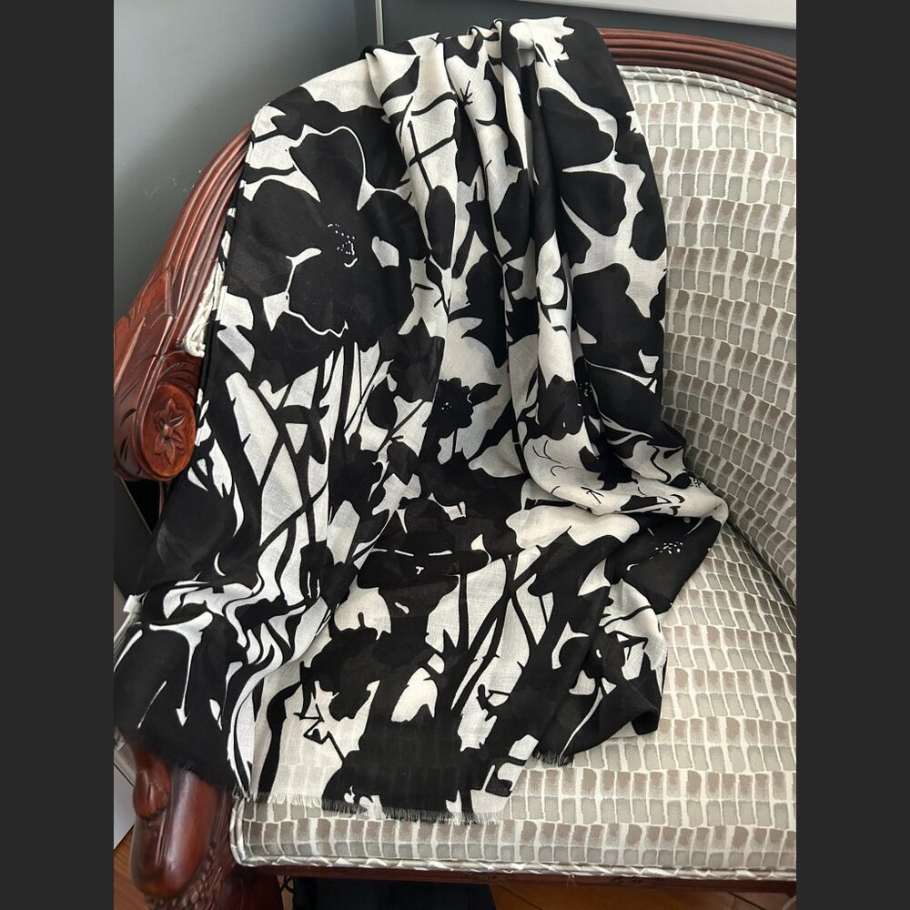 MANGO, Floral Scarf NWT